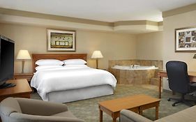 Four Points by Sheraton Waterloo Kitchener Hotel Suites